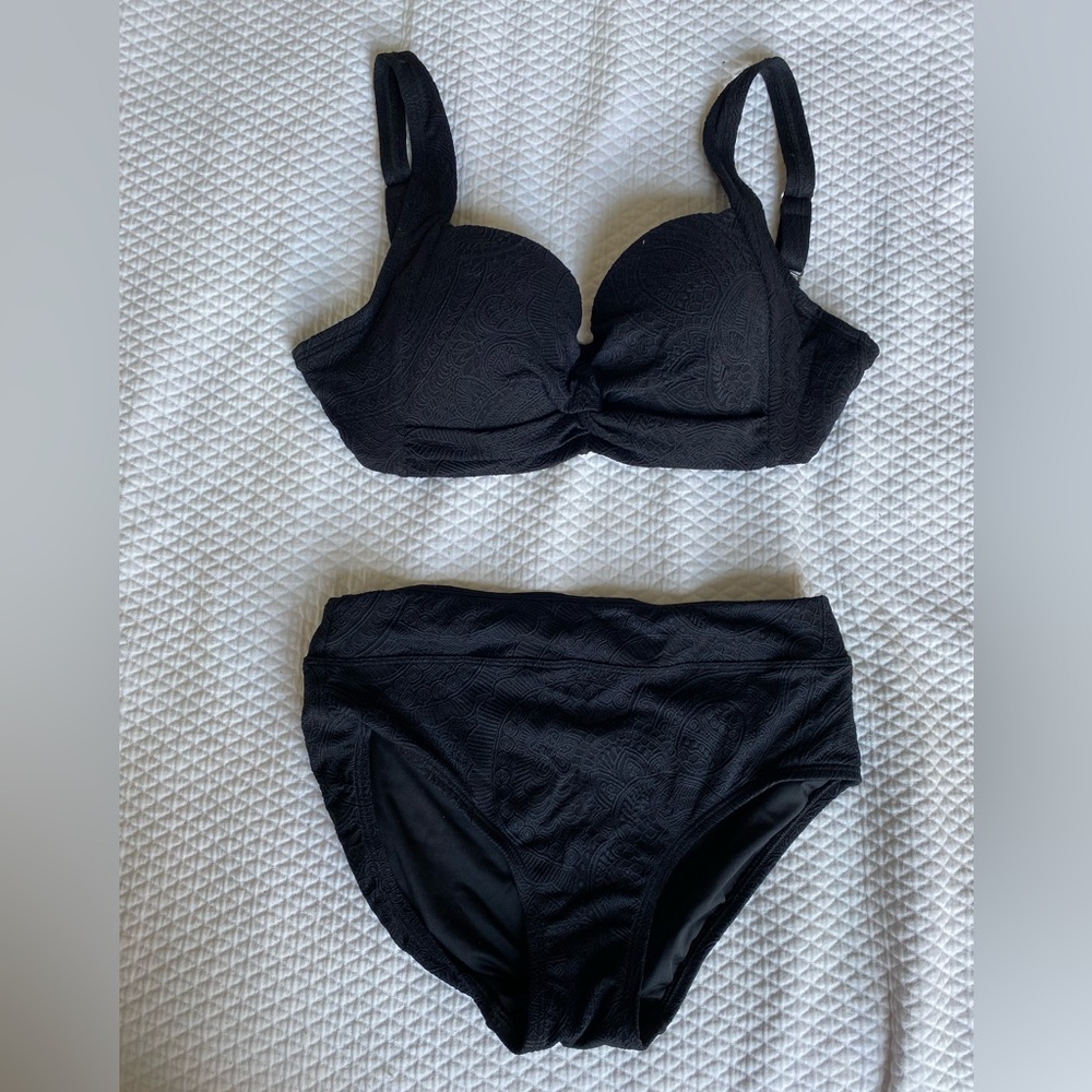 Lands End 4ddd paisley black two piece swimsuit - worn once